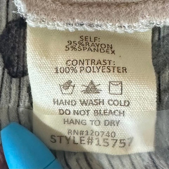 EUC, Mystree Women's Sz Small Short Sleeve Cuffed Hi-Lo Pullover Top - Picture 10 of 10